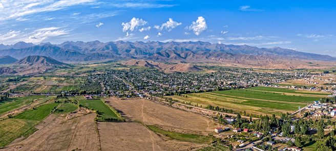 Панорама села Бостери на Иссык-Куле